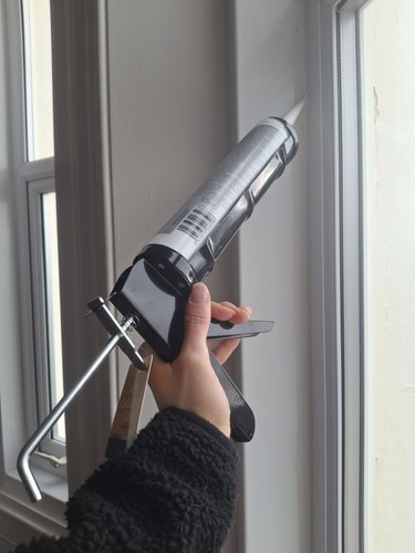 Strong andbsturdy caulking gun - caulking,