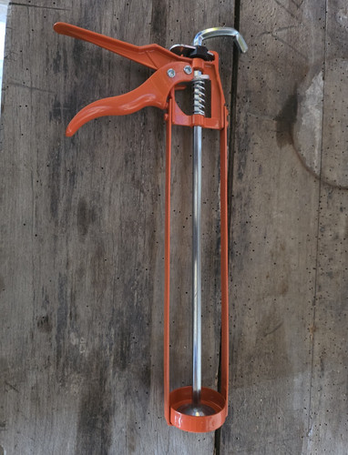 Manual metal caulking - manual,